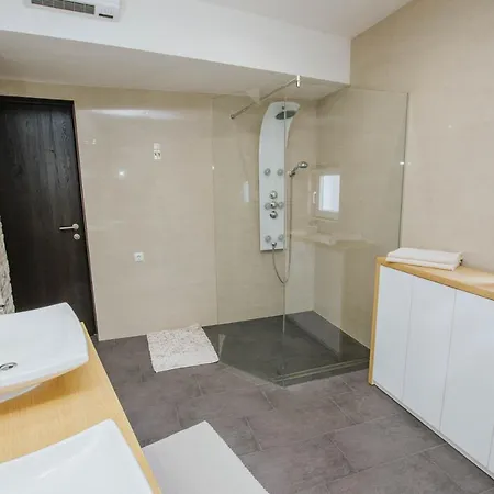 Apartman Expression Apartamento *